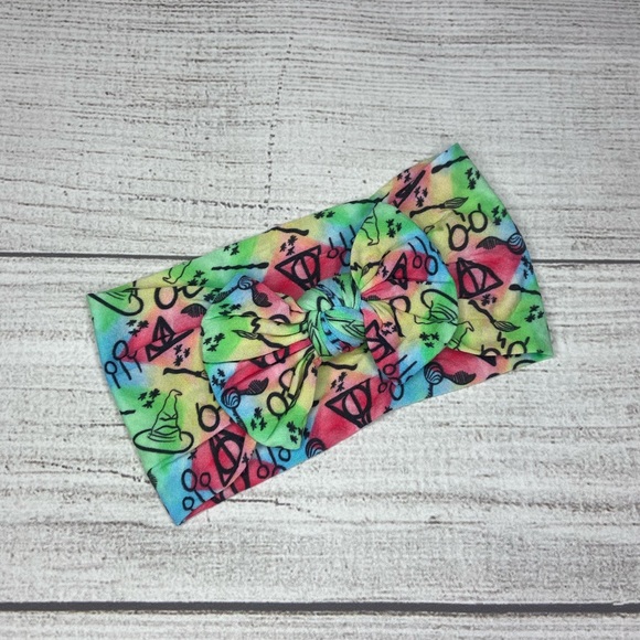 The Wizard’s Bow Harry Potter Inspired Headband - Picture 2 of 5